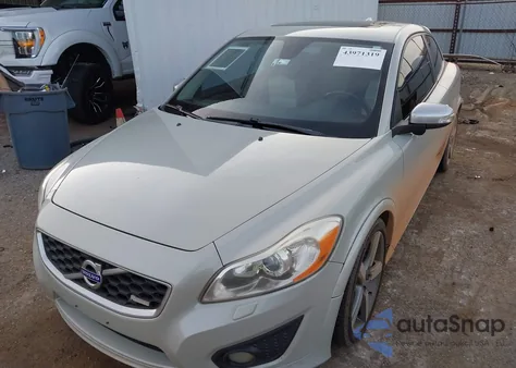 2011 Volvo C30 T5 z USA, uszkodzony, nr VIN YV1672MK4B2242417